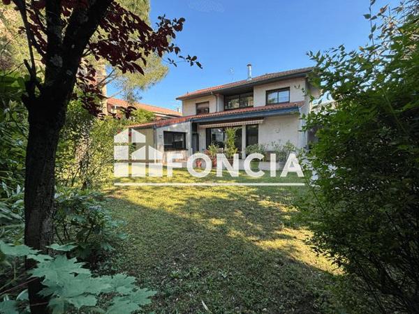 À vendre Maison 5 pièces 170 m² - Lyon 69008