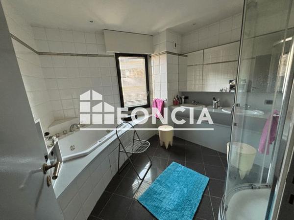 À vendre Maison 5 pièces 170 m² - Lyon 69008