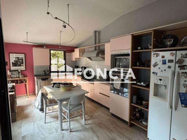 À vendre Maison 5 pièces 170 m² - Lyon 69008