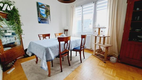 Secteur prisé  Jeanne D'Arc  - Appartement type 6 - 4 chambres - Garage . 