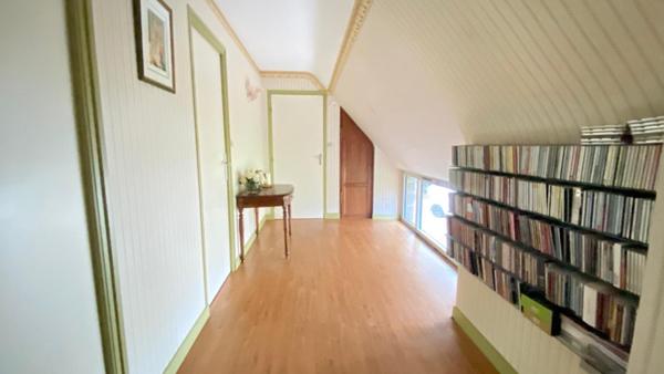 Longère au calme avec terrain arboré et dépendance