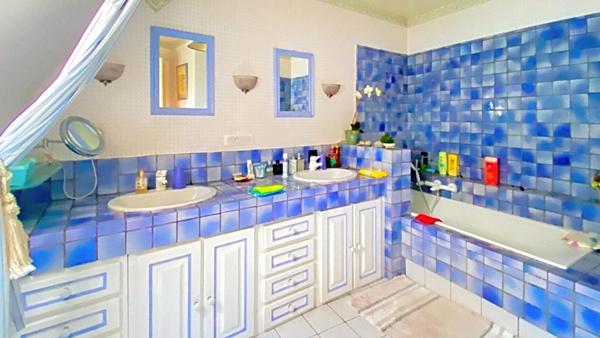 Longère au calme avec terrain arboré et dépendance