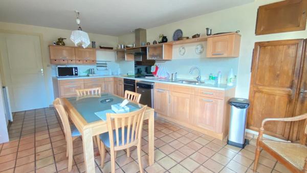 Longère au calme avec terrain arboré et dépendance