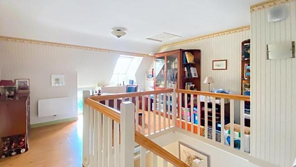 Longère au calme avec terrain arboré et dépendance