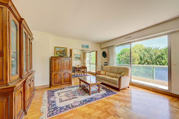 Appartement Saint Germain En Laye 5 pièce(s) 102.46 m2 800 000 € **  - Référence  18223