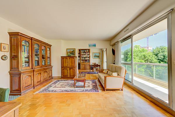 Appartement Saint Germain En Laye 5 pièce(s) 102.46 m2 800 000 € **  - Référence  18223