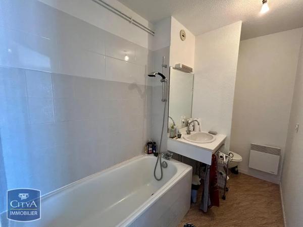 Appartement à louer 2 pièces 19.97m² Clermont-Ferrand (63000)