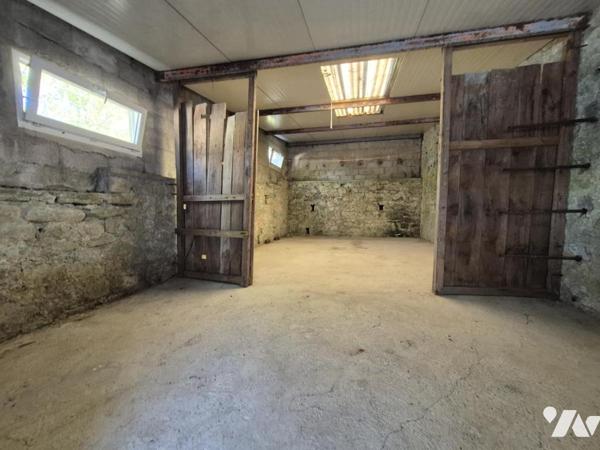 PONTIVY CENTRE – IMMEUBLE COMPRENANT DEUX LOTS
