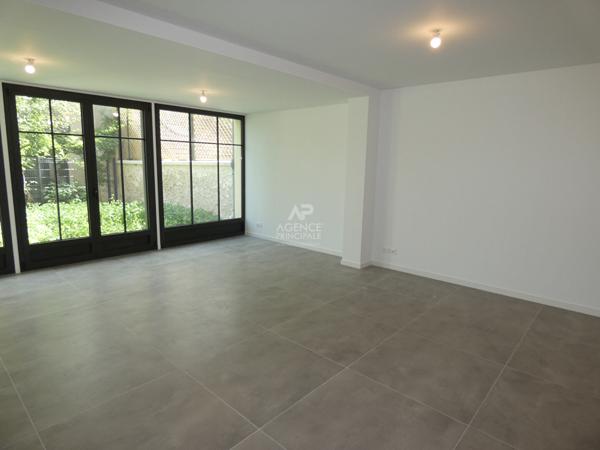 Appartement avec jardin 4 pièces 91 m2 - Secteur Pereire Saint Germain En Laye Loyer 2 550 €/mois charges comprises **  - Référence  18585
