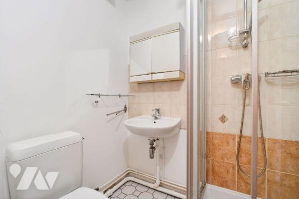 Appartement de 5 pièces avec balcon et box