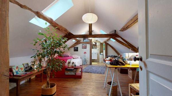 Maison ancienne - Le bugue Il était une fois…un domaine secret en Périgord Noir Avec une maison principale, 2 chambres d’hôtes et 2 gîtes, proche des commodités.