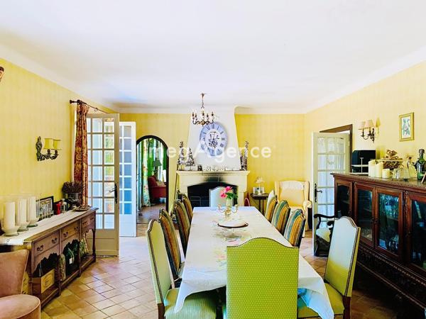 Maison à PORT-SAINTE-FOY-ET-PONCHAPT, 33220 - 7 pièces 205m²