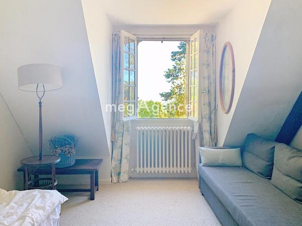 Maison à PORT-SAINTE-FOY-ET-PONCHAPT, 33220 - 7 pièces 205m²