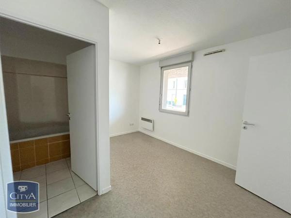 Appartement à louer 2 pièces 42.44m² Limoges (87100)