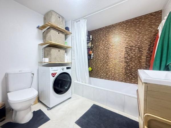 Appartement Montpellier 3 pièce(s) 61 m2+Terrasse et Place de Parking