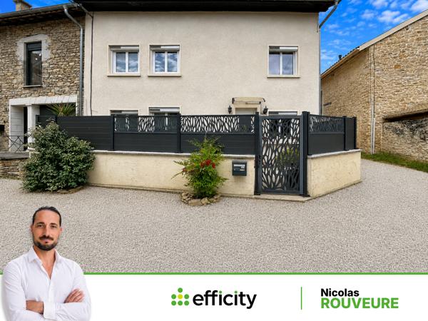Maison
         4 pièces
        - 88 m² Exclusivité 239 000 € *