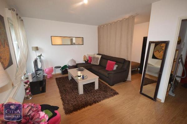 Location appartement Cholet (49300) 1 pièce 37.7m²
