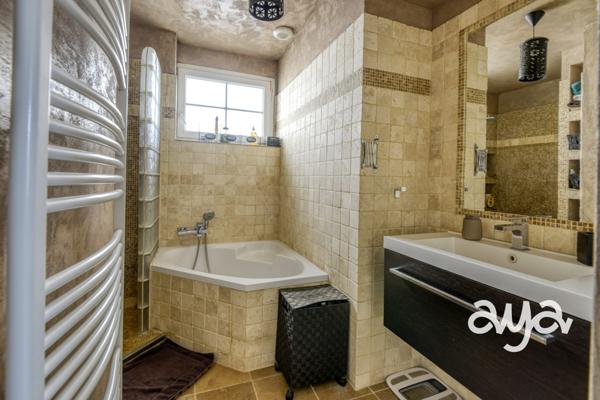 Belle maison familiale avec son superbe jardin