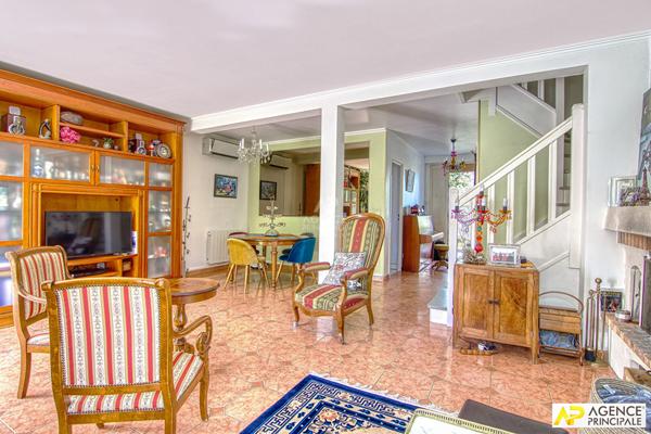 Maison Fourqueux 118 m2 780 000 € ** - Référence 14908