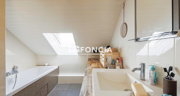 À vendre Appartement 4 pièces 52.74 m² - Varces-allières-et-risset 38760