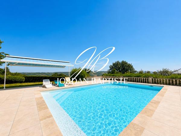 CARREYRAT - Vue, piscine & studio aménagé