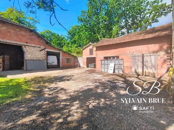 Maison en pierre Quercy Blanc avec hangar et grange – Potentiel rénovation totale
