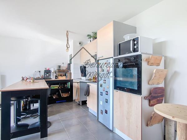 Appartement
         3 pièces
        - 65 m² Exclusivité 185 000 € *