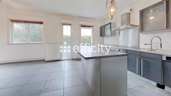 Appartement
         4 pièces
        - 78 m² Exclusivité 320 000 € *