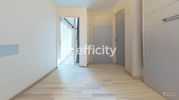Appartement
         4 pièces
        - 78 m² Exclusivité 320 000 € *