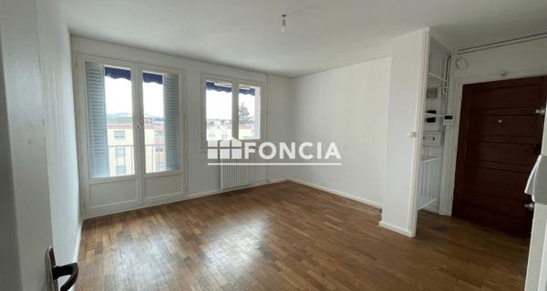 Location Appartement 3 pièces 55.23 m² - Tassin-la-demi-lune 69160
