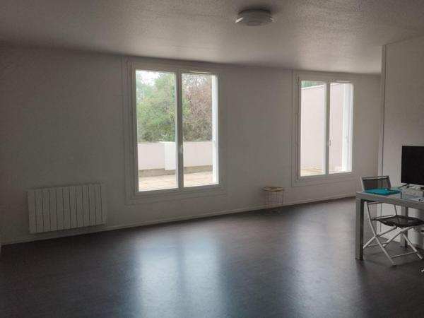 FLOIRAC Appartement T2 Bis Possibilité de deuxième chambre