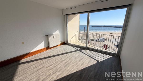 QUIBERON - Appartement à vendre avec VUE MER donnant sur la Grande Plage !