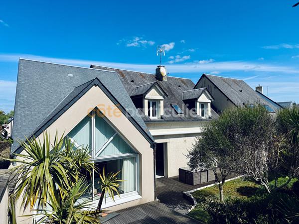 Vente Maison153 m² - 6 Pièces - BREHAL (50290)