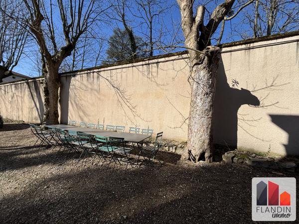 Le Domaine du Lac Enchanté – Une Parenthèse d'Exception à Vernaison de 394m2