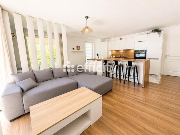 Appartement
         4 pièces
        - 82 m² Exclusivité 250 000 € *