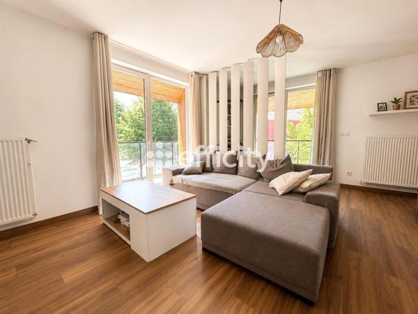 Appartement
         4 pièces
        - 82 m² Exclusivité 250 000 € *