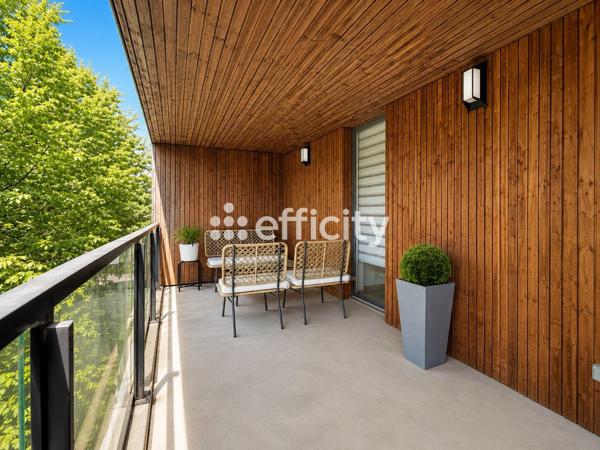 Appartement
         4 pièces
        - 82 m² Exclusivité 250 000 € *