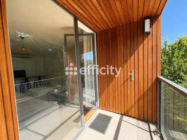 Appartement
         4 pièces
        - 82 m² Exclusivité 250 000 € *
