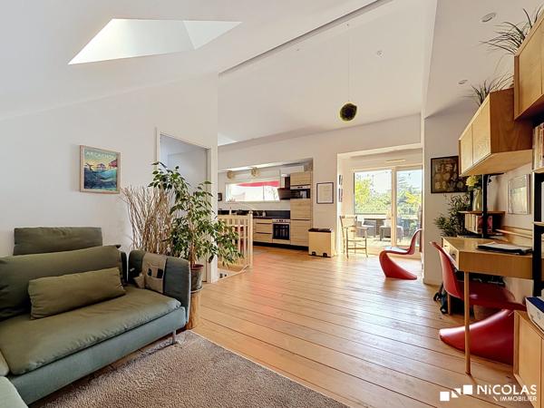 CENON — Le Cavaillès — Duplex contemporain avec terrasse, dernier étage, DPE A et parking