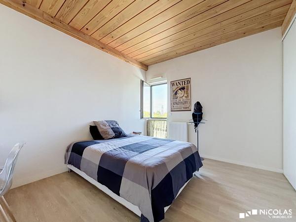 CENON — Le Cavaillès — Duplex contemporain avec terrasse, dernier étage, DPE A et parking