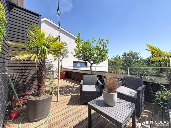 CENON — Le Cavaillès — Duplex contemporain avec terrasse, dernier étage, DPE A et parking