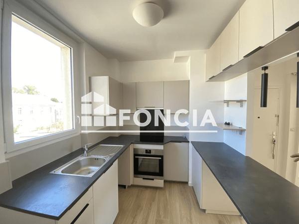 Location Appartement 3 pièces 81.04 m² - 16 RUE JEANNE D'ARC Orleans 45000