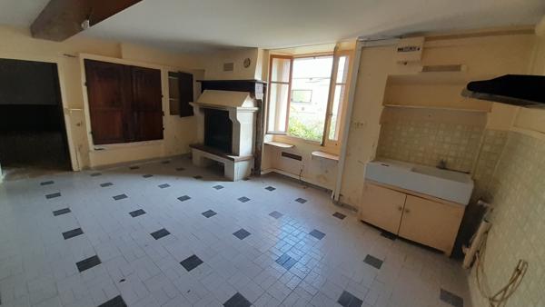 Menglon (26410) Menglon ( Drôme)-Maison de village