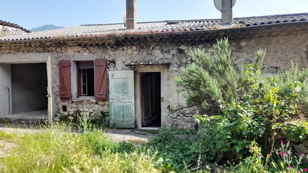 Menglon (26410) Menglon ( Drôme)-Maison de village