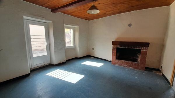 Menglon (26410) Menglon ( Drôme)-Maison de village