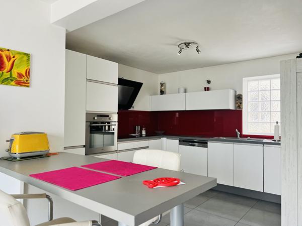 Maison 5 pièce(s) 4 chambre(s) 136 m²