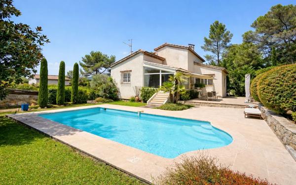 Maison à vendre    4 pièces • 147 m2 Mouans-Sartoux