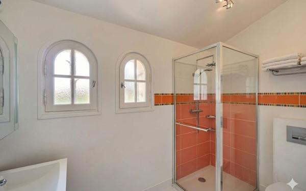 Maison à vendre    4 pièces • 147 m2 Mouans-Sartoux