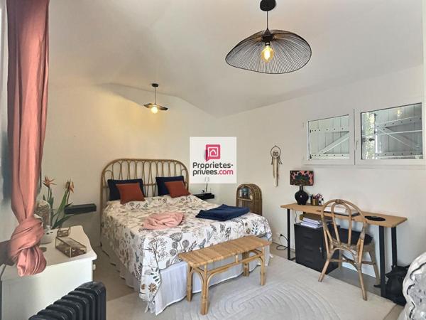 MAISON de Caractère avec Piscine