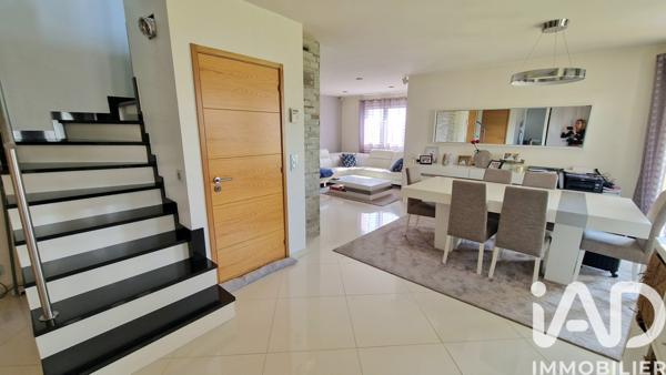 Maison à vendre 7 pièces 152 m² Montlhéry